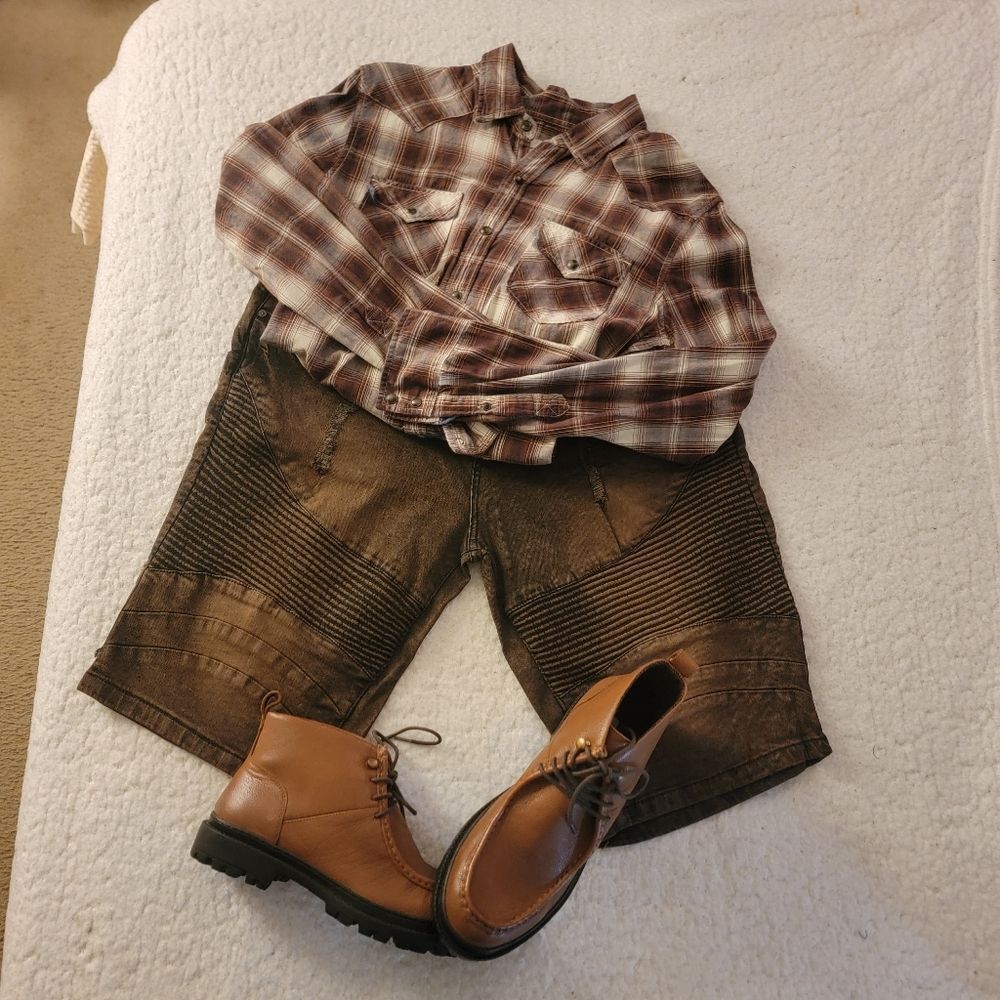 🆕️🩳Todayz Trendz Moto Denim Shorts, Sz 38 - Brown